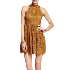 Free People Verushka High Neck Button Back Lace dress Size 4